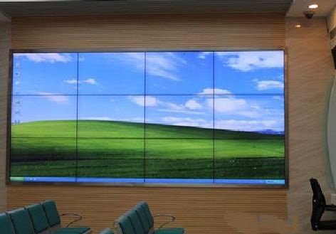 玉龙液晶拼接屏的另类用法。